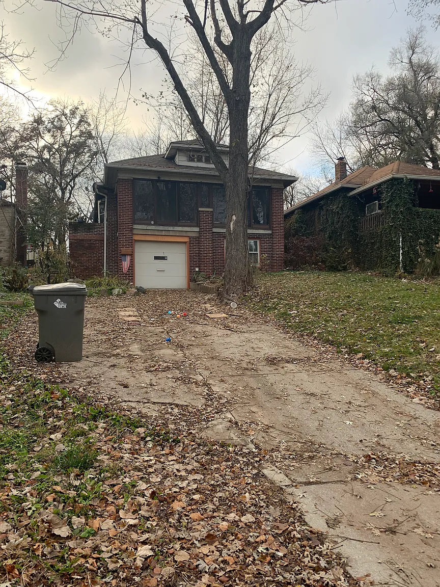 4226 E Pleasant Run Parkway North Dr photo 1