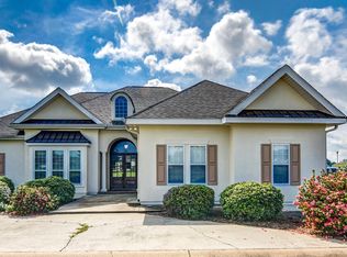 19 Georgetown Loop, Lumberton, MS 39455