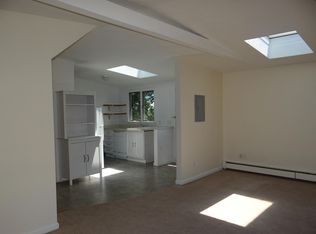 32 Buckley St APT 3, Quincy, MA 02169
