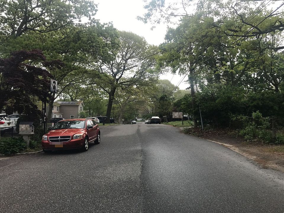 2nd image of 25 Laurel Pl