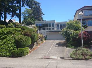3012 Magnolia Blvd W, Seattle, WA 98199