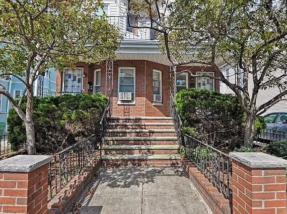 19 Princeton St #1 — Photo 4
