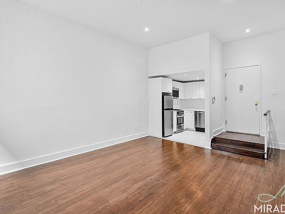 3rd image of 27 W 16th St APT 2J
