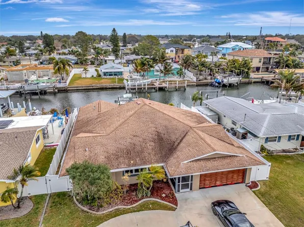 405 Driftwood Dr E, Palm Harbor, FL 34683