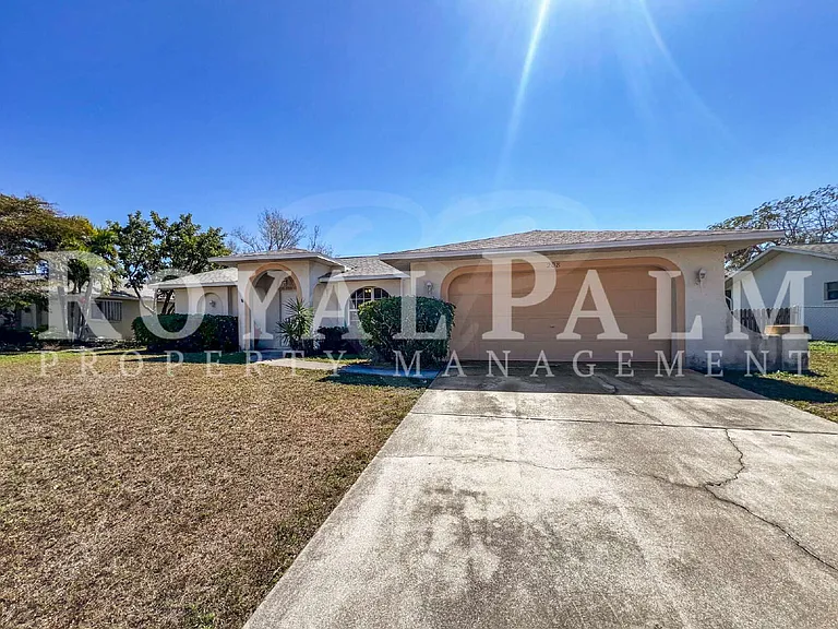 208 SE 17th St — Photo 4