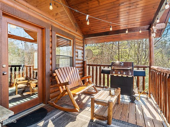 4th image of 3290 Emerald Springs Loop