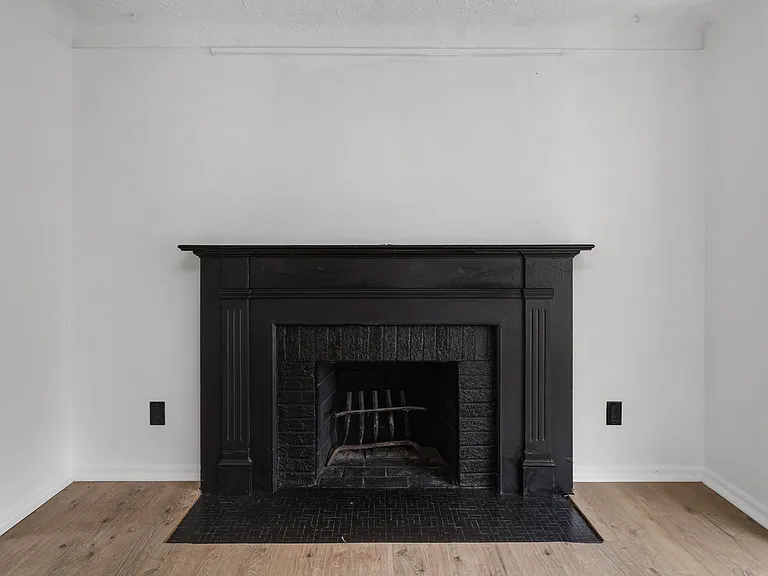 13891 Fairmount Dr — Photo 8