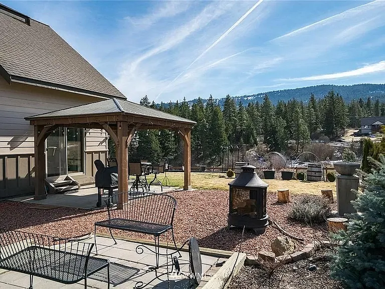 351 Dakota Heights Dr — Photo 6