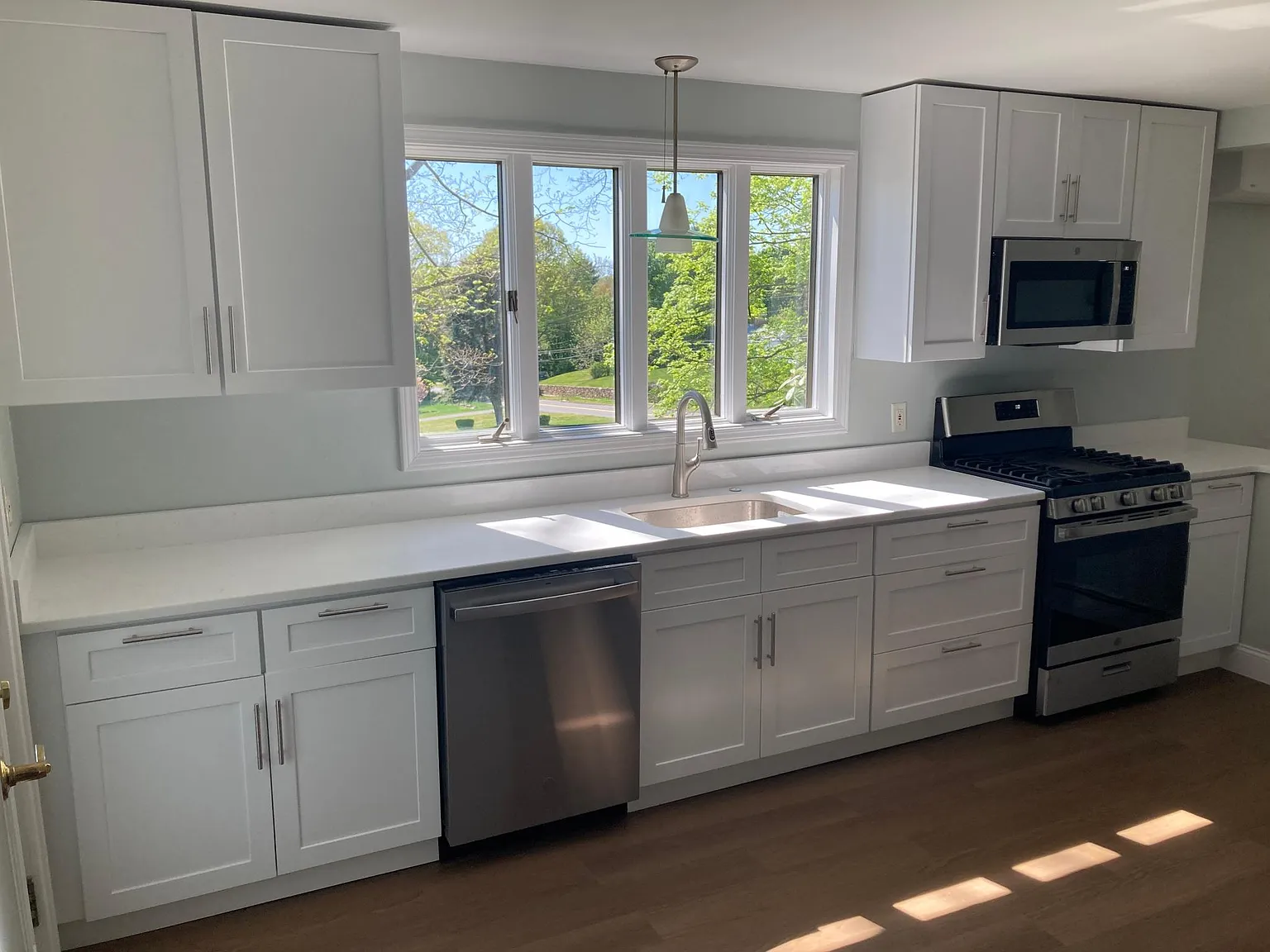 4 bed, 1704 sqft, $3,175 — Photo 3