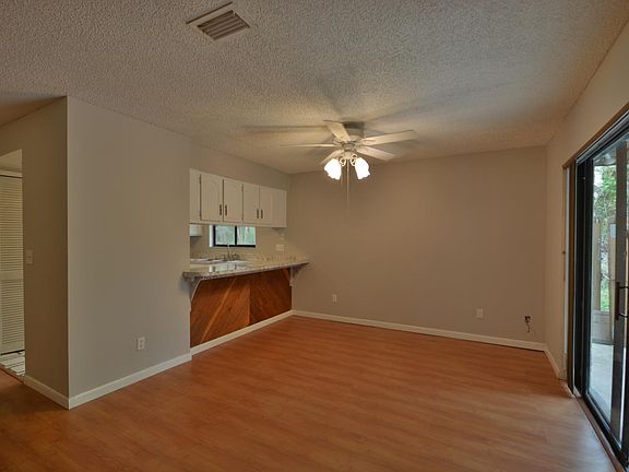 3rd image of 1768 S Park Ave