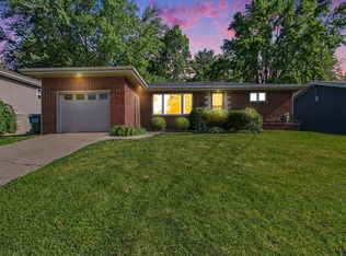 1305 Wood St, Valparaiso, IN 46383
