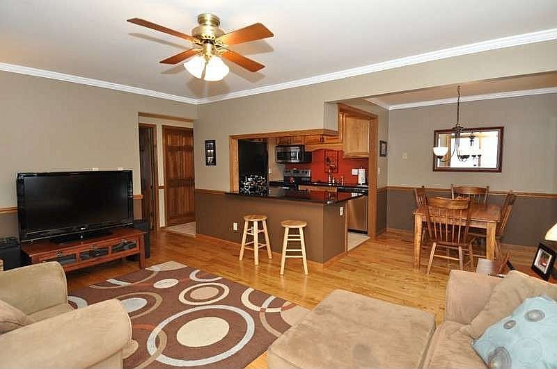 1st image of 300 Foxwood Dr #180
