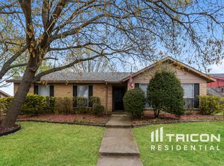 1230 Meadow Creek Dr, Lancaster, TX 75146