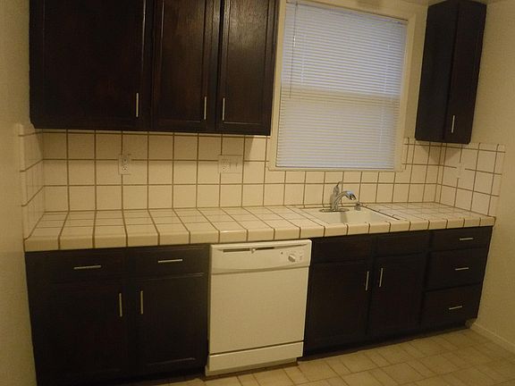 2nd image of 127 N Claremont St #B
