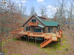204 Quiet Place Ln, Berkeley Springs, WV 25411