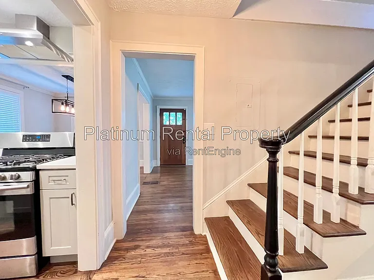 428 E Side Ave SE — Photo 14