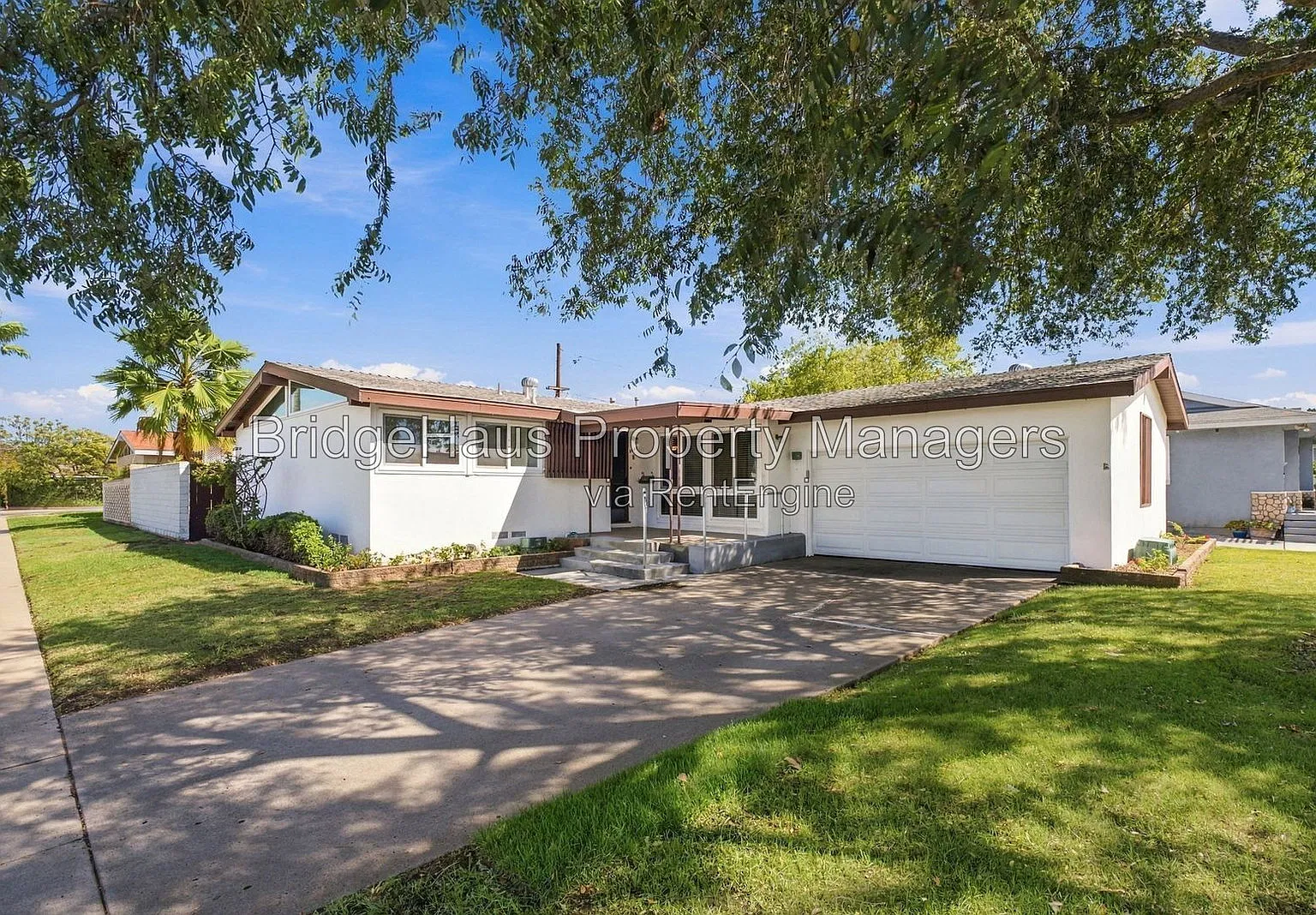 3 bed, 2.0 bath, 1492 sqft, $4,200 — Photo 4