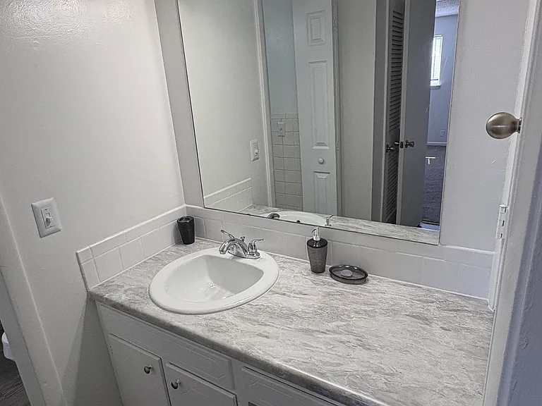 F103-1005 Hickory Hill Ln #F103 — Photo 15