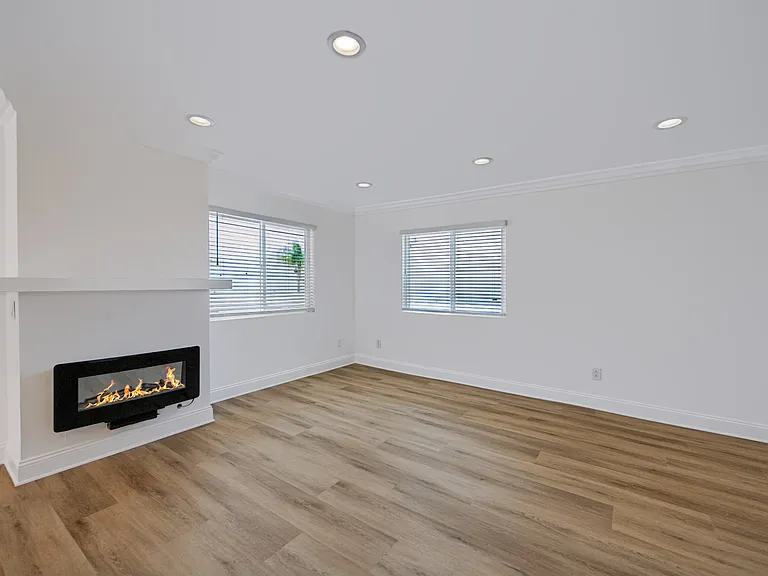510 Spring Rd #120 — Photo 10