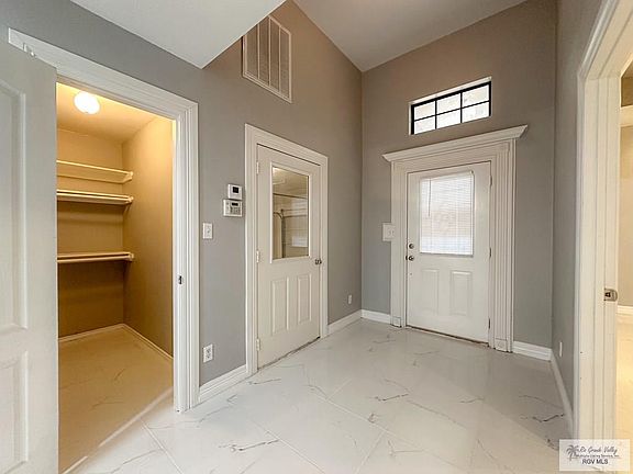 3rd image of 476 Agua Viva Ln