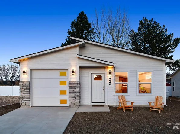 1226 Phillips Cir, Ontario, OR 97914