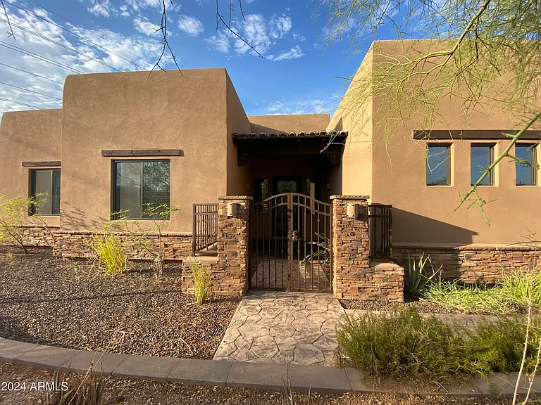 5559 E El Sendero Dr — Photo 37