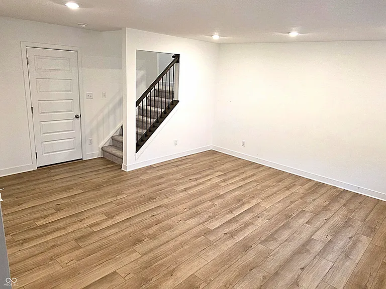 6929 Adalene Ln — Photo 31