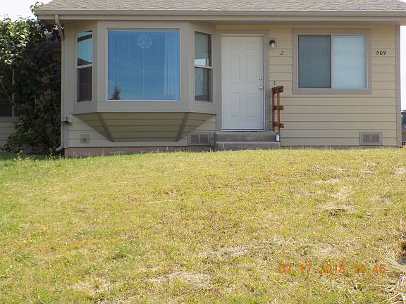 2nd image of 509 22nd Ave W #2