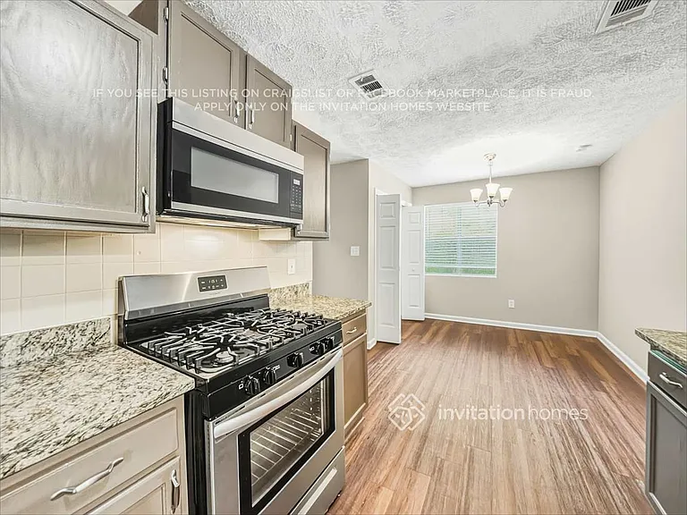 6611 Crossing Creek Point — Photo 7