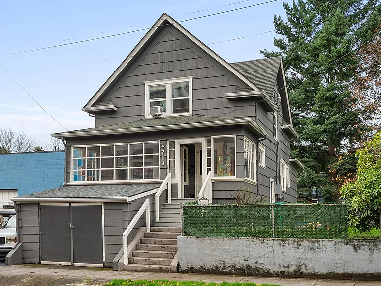 4743B N Albina Ave — Photo 1