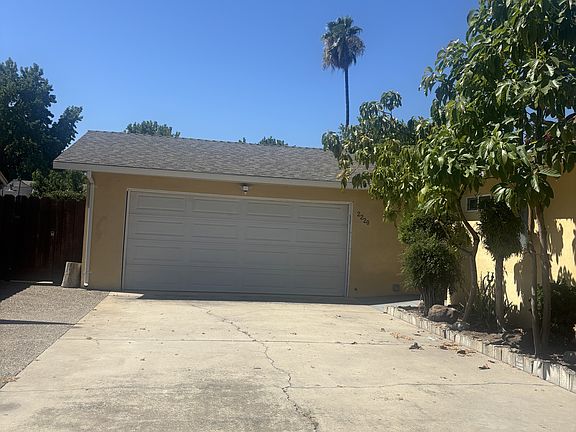2nd image of 2220 Jeanine Dr