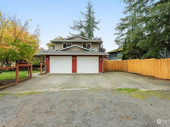 3rd image of 12805 48th Drive NE