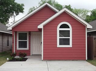 2110 Davis St #B, Houston, TX 77026