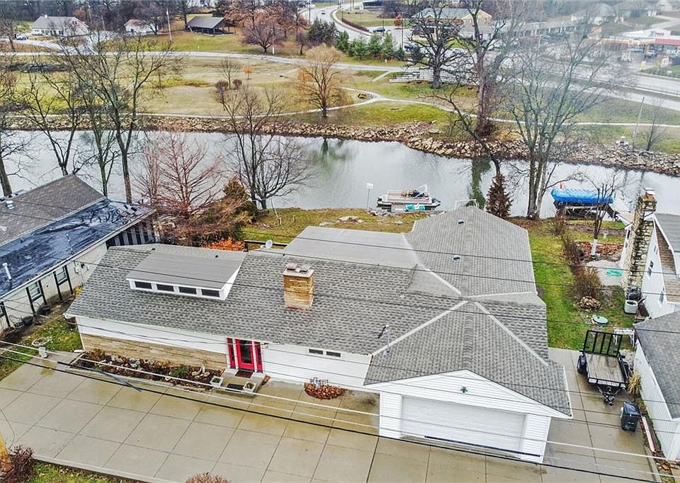 1st image of 21 Clipper Dr