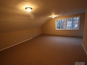 3rd image of 5 Falmouth Dr