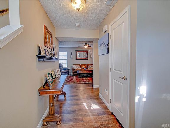 3rd image of 4368 Bergamot Dr