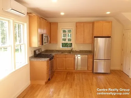 1 bed, 1.0 bath, $2,500 — Photo 1