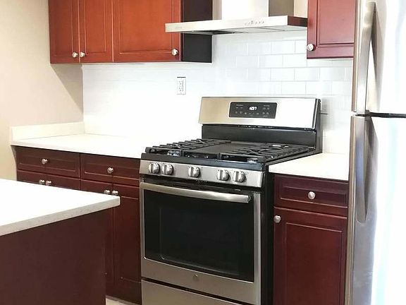 5th image of 13546 Grand Central Pkwy APT 4C