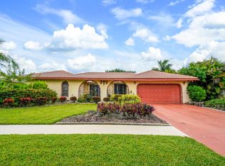 20032 Back 9 Dr, Boca Raton, FL 33498