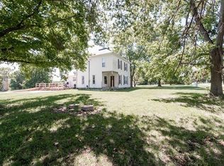 4243 Brighton Bunker Hill Rd, Brighton, IL 62012