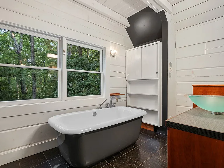 3770 Baxter Rd — Photo 28