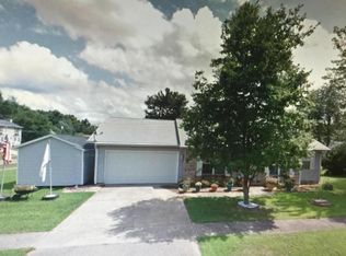 101 Creekside Ct, Radcliff, KY 40160
