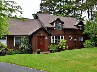 70334 Peninsula Rd, North Bend, OR 97459