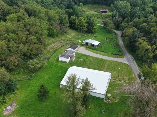 87674 Sinfield Rd, Hopedale, OH 43976