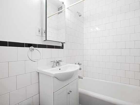 4th image of 148 W 10th St APT 2A