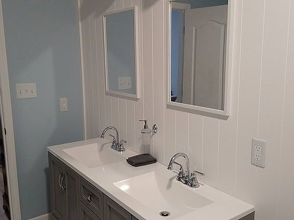 2nd image of 51 Madalyn Ct