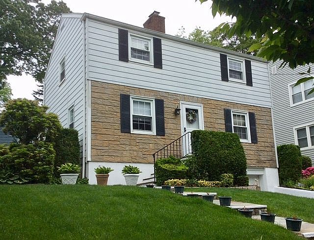 114 Fairway Drive, Eastchest