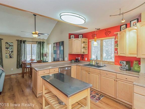 5th image of 5359 NW 91st Ct
