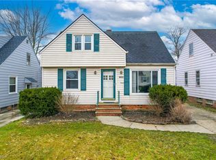 15308 Maplewood Ave, Maple Heights, OH 44137