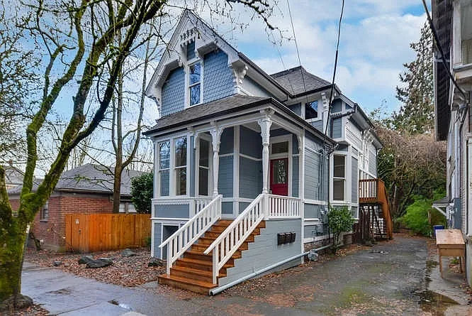 624 NW 22nd Ave — Photo 1
